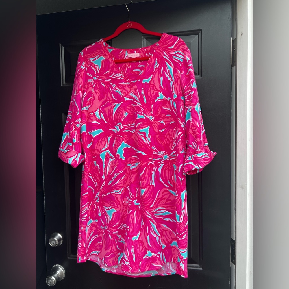 $85 size large EUC. smoke free dog friendly home. Lily Pulitzer